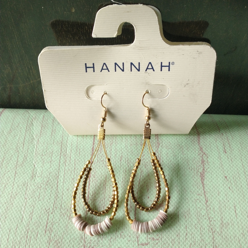 NWT Hannah oval hoop earrings
